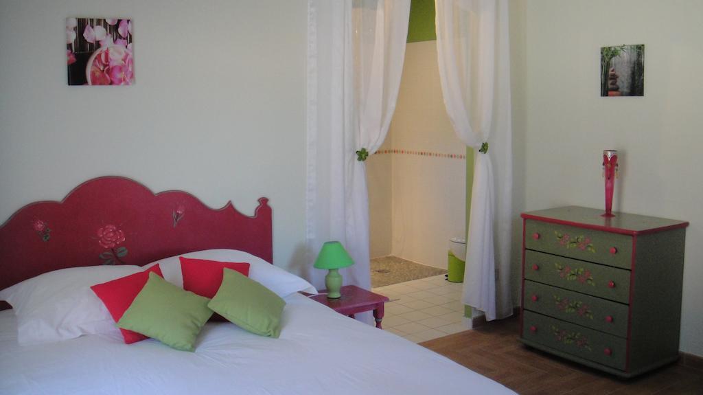 Bed and Breakfast Domaine De Flo Adult A Partir De 16 Ans Saint-Jean-de-la-Blaquiere Habitación foto